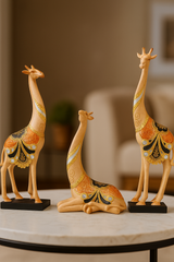 Decorative Giraffe Showpiece Set
