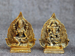 Lord Lakshmi Ganesha On Stand Decorative Showpiece.