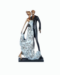 )Handicrafts Romantic Love Couple Statue Decorative Showpiece Valentine Gift for Boyfriend Girlfriend Husband Wife