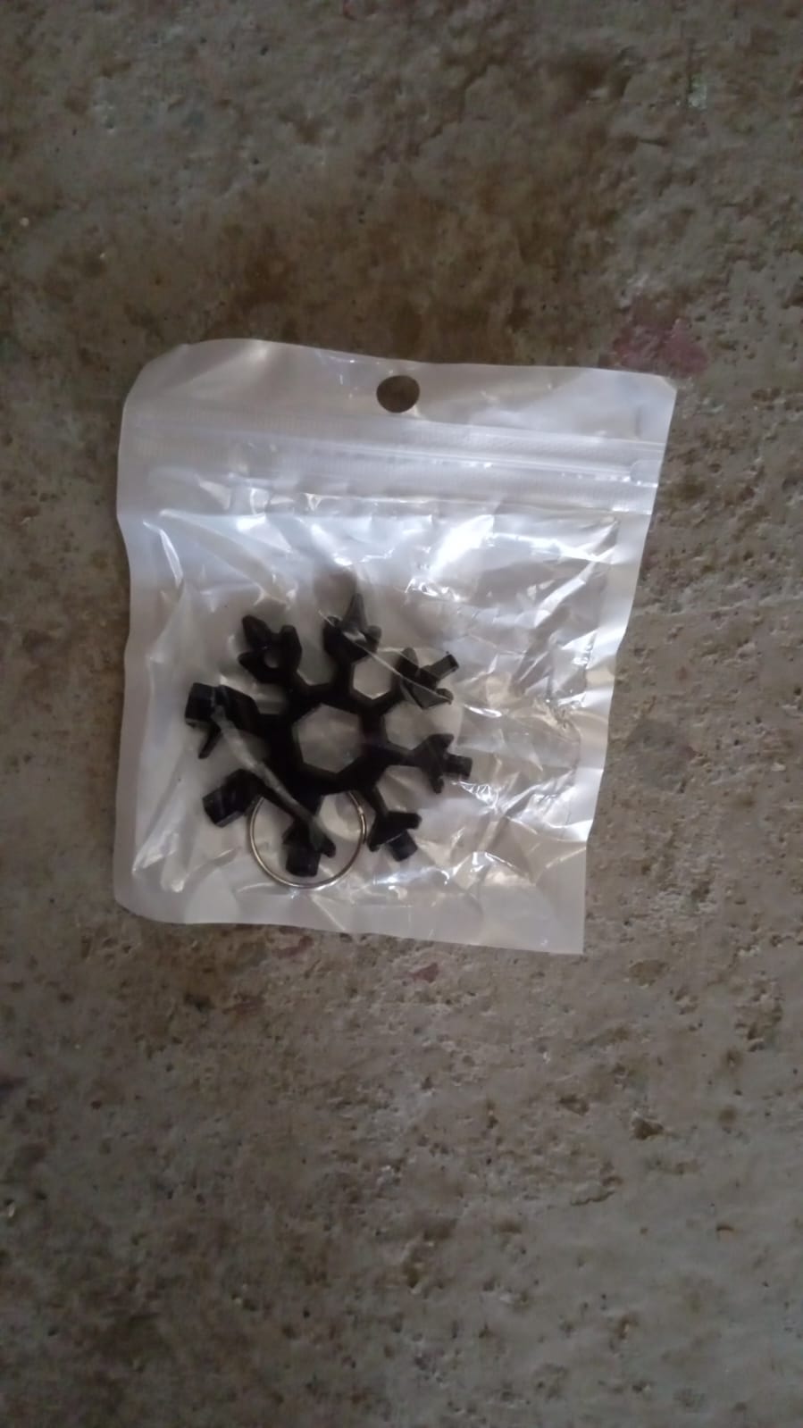 Durable 18-in-1 Snowflake Multi-Tool ? Portable Bottle Opener, Phillips Screwdriver & Wrench Kit