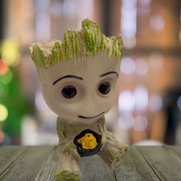 Cute Groot-Shaped Table D?cor with Bird ??Handcrafted Resin Showpiece for Home & Office