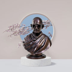 Mahatma Gandhi Statue Mahatma Gandhi Father of Nation India Statue for Car Dashboard Decorative Showpiece Mahatma Gandhi Sculpture Antique Bronze Colour for Republic Day Decor