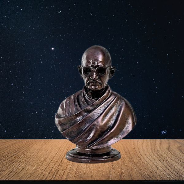 Mahatma Gandhi Statue Mahatma Gandhi Father of Nation India Statue for Car Dashboard Decorative Showpiece Mahatma Gandhi Sculpture Antique Bronze Colour for Republic Day Decor